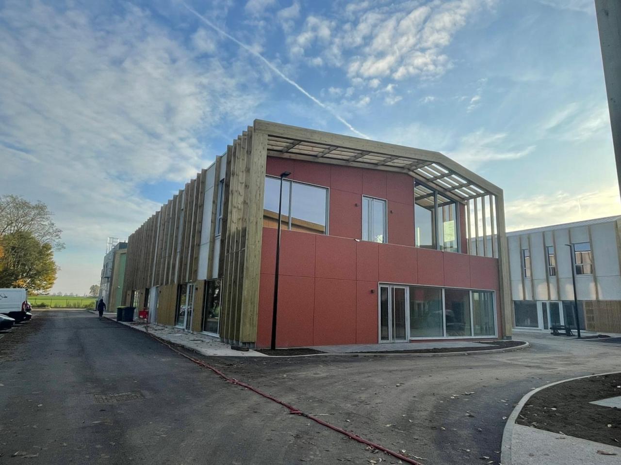 Local d'activité Villeneuve-d'Ascq 623m² Vente local d'activité Villeneuve-d'Ascq Nord OVACT2310134 1